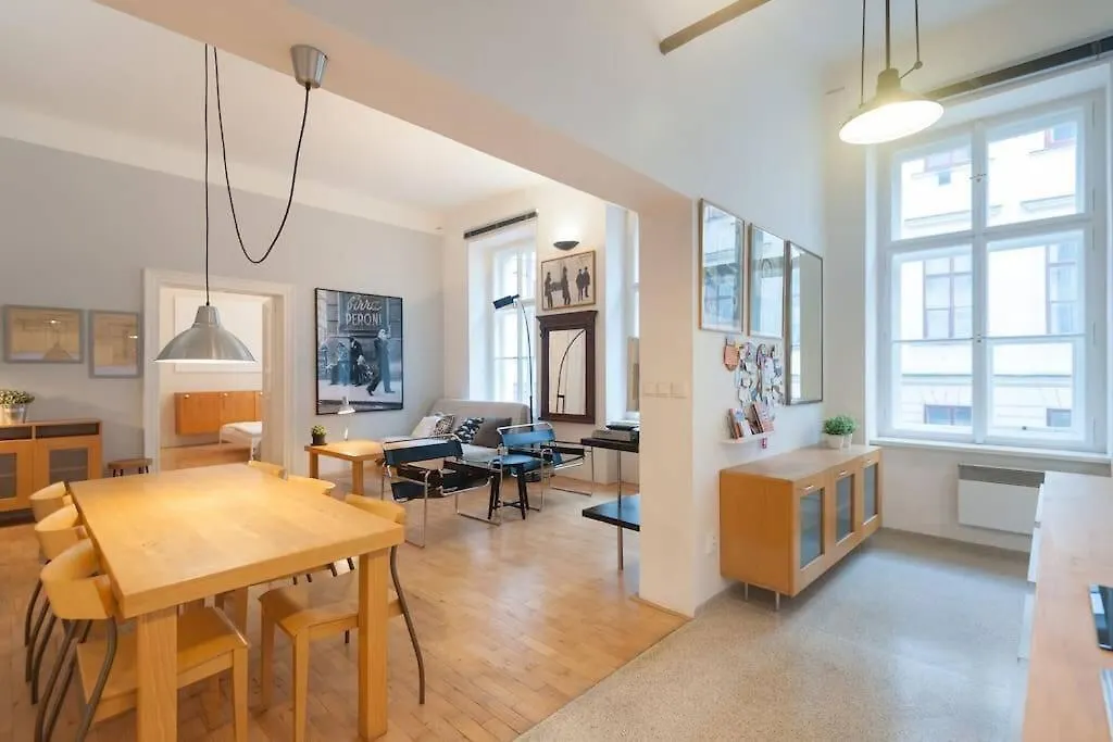 Charming Apartment Vodickova Prague