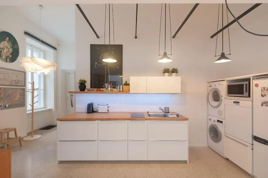 Charming Apartment Vodickova Prague