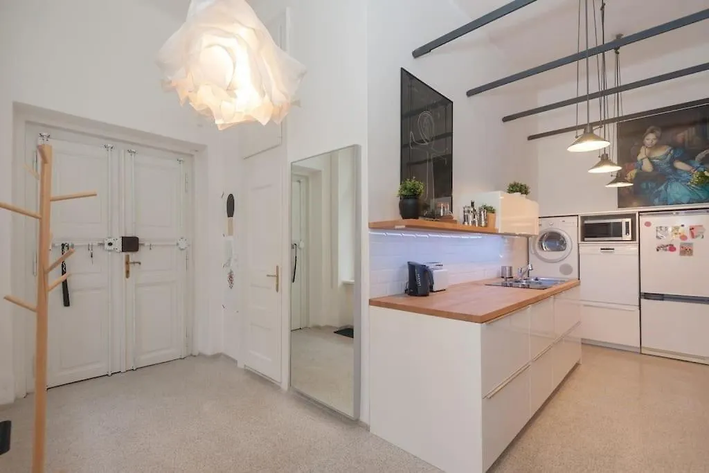 Charming Apartment Vodickova Prague 0*,